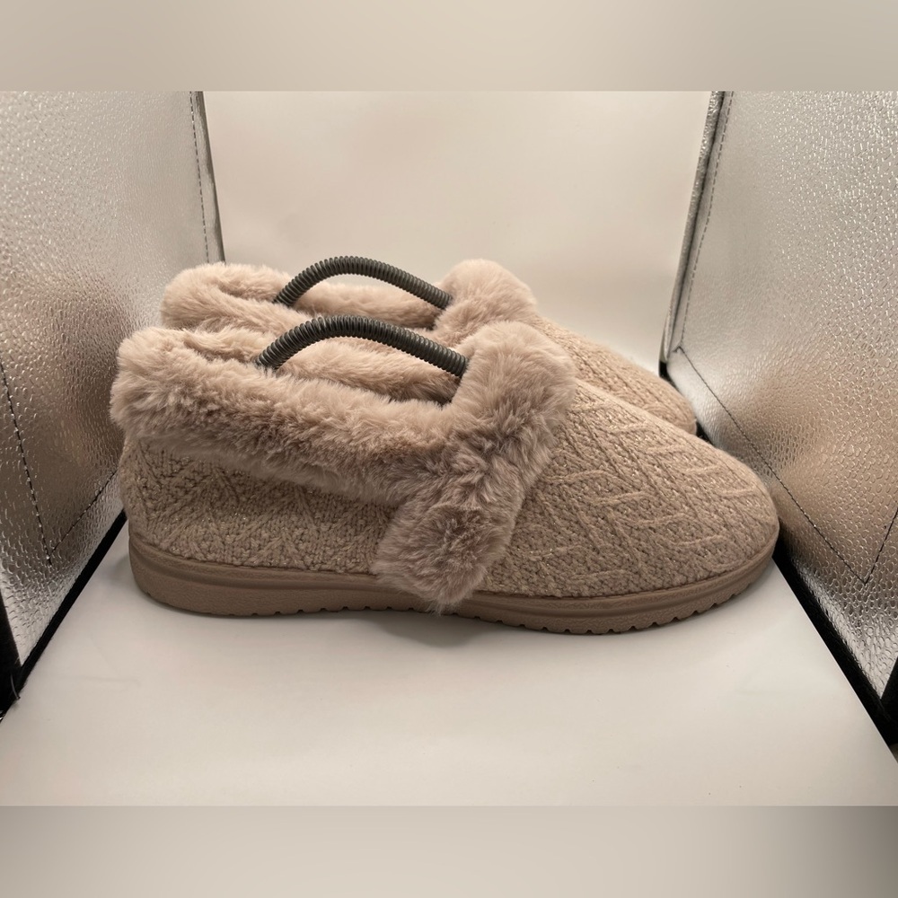 Skechers Cozy Campfire Women's faux Fur-Lined Slippers size 10 WIDE - Picture 2 of 9